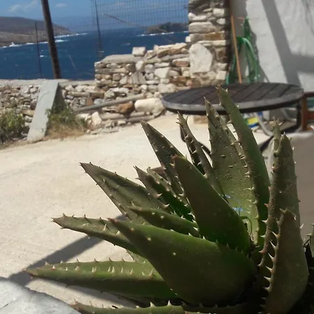 Apartment On The Agapiani Sea