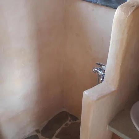 Apartment On The Agapiani Sea *